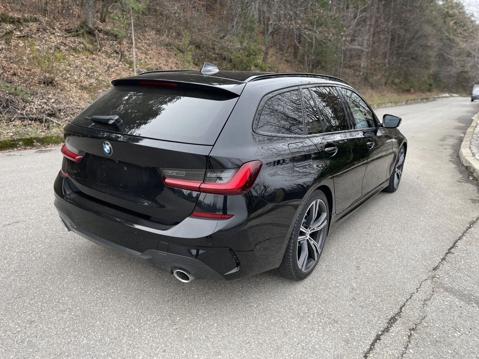 BMW 330 Mild Hybrid  - изображение 4