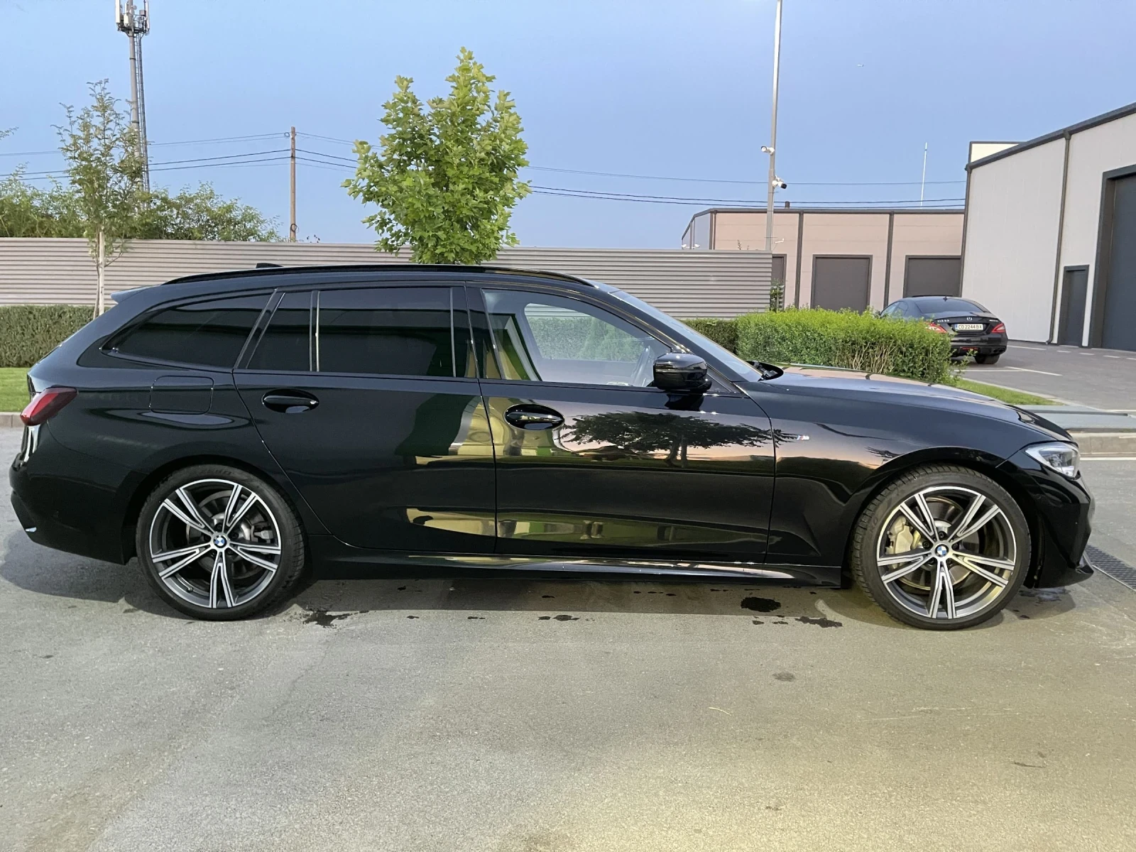 BMW 330 Mild Hybrid , снимка 8 - Автомобили и джипове - 53390001