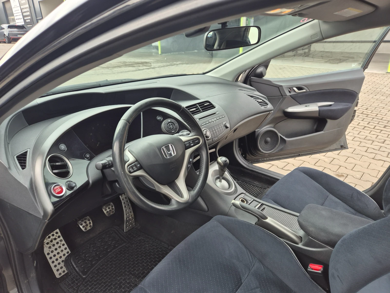 Honda Civic 1.8i v-tec - изображение 8