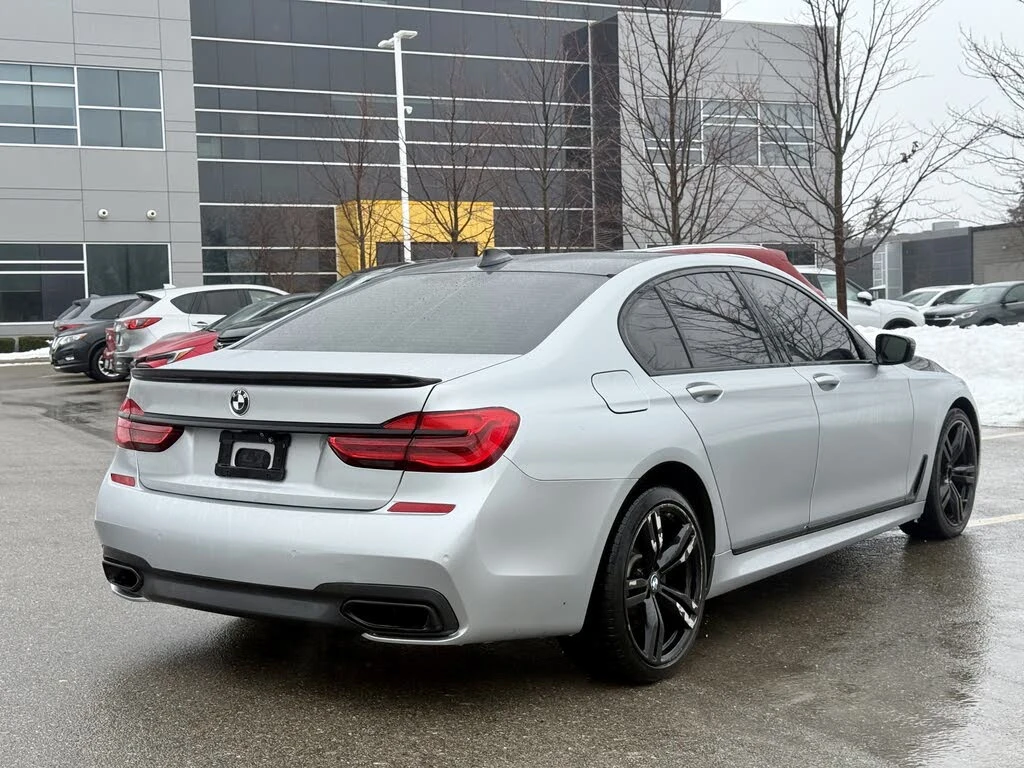 BMW 750 M-PACK* SHODOWLINE* BLACK OPTIK* HARMAN* МАСАЖ* 36 - изображение 5