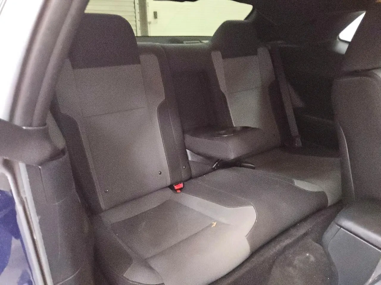 Dodge Challenger SXT - изображение 9