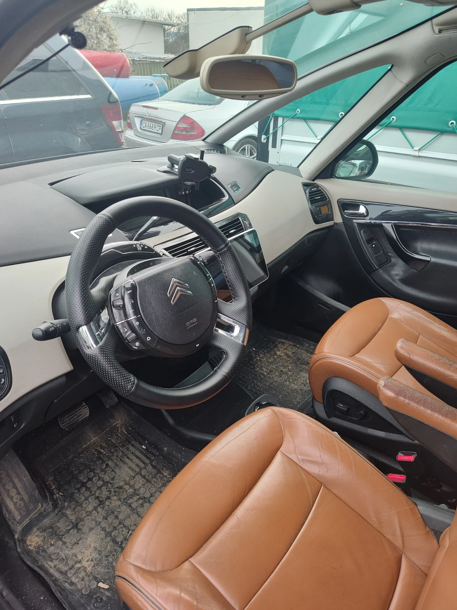 Citroen Grand C4 Picasso, снимка 4 - Автомобили и джипове - 54278776