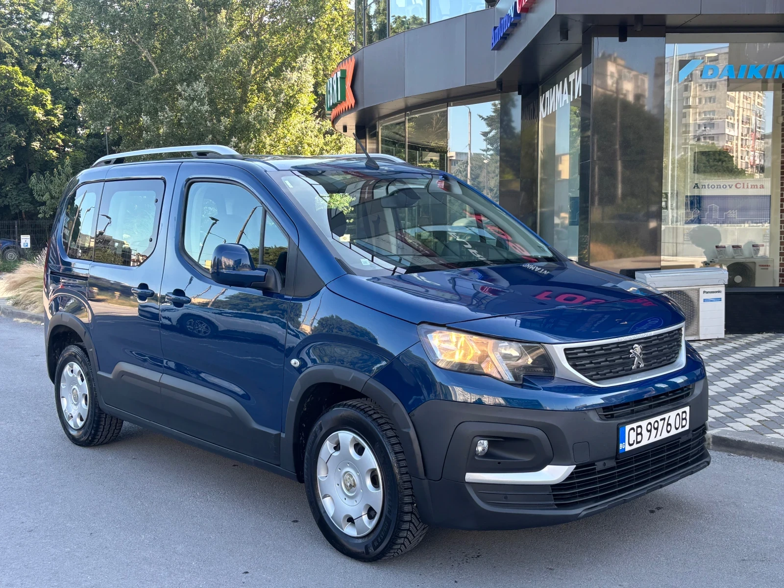 Peugeot Rifter 1.6i, снимка 2 - Автомобили и джипове - 55031375