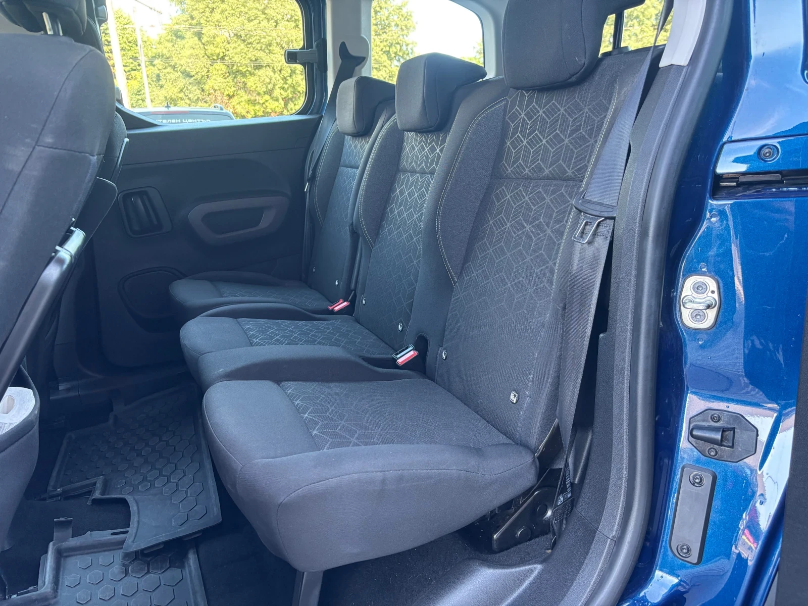 Peugeot Rifter 1.6i, снимка 8 - Автомобили и джипове - 55031375