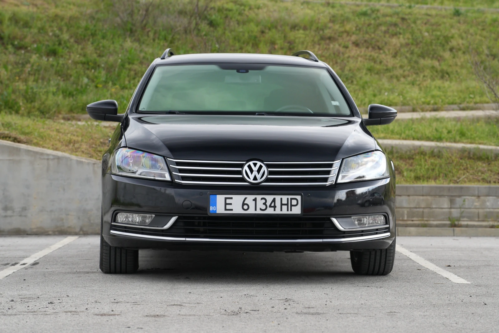 VW Passat ComfortLine, 2.0 TDI BlueMotion, 140 HP, Обслужен, снимка 2 - Автомобили и джипове - 55157875