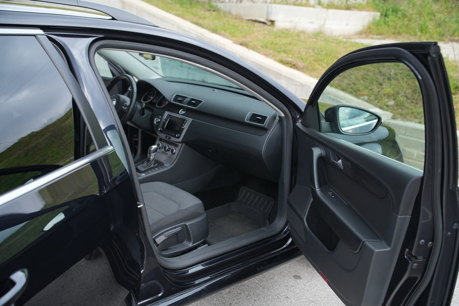 VW Passat ComfortLine, 2.0 TDI BlueMotion, 140 HP, Обслужен, снимка 10 - Автомобили и джипове - 55157875