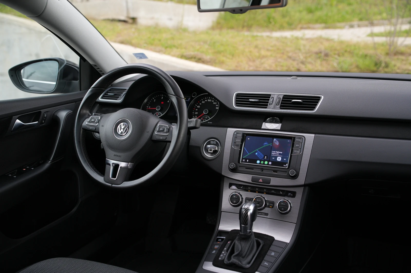 VW Passat ComfortLine, 2.0 TDI BlueMotion, 140 HP, Обслужен, снимка 7 - Автомобили и джипове - 55157875