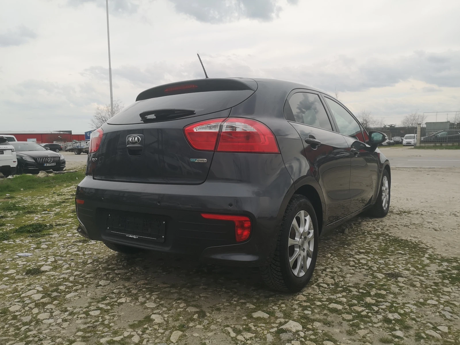 Kia Rio 1.4i 109ks 93000km, снимка 4 - Автомобили и джипове - 55275755