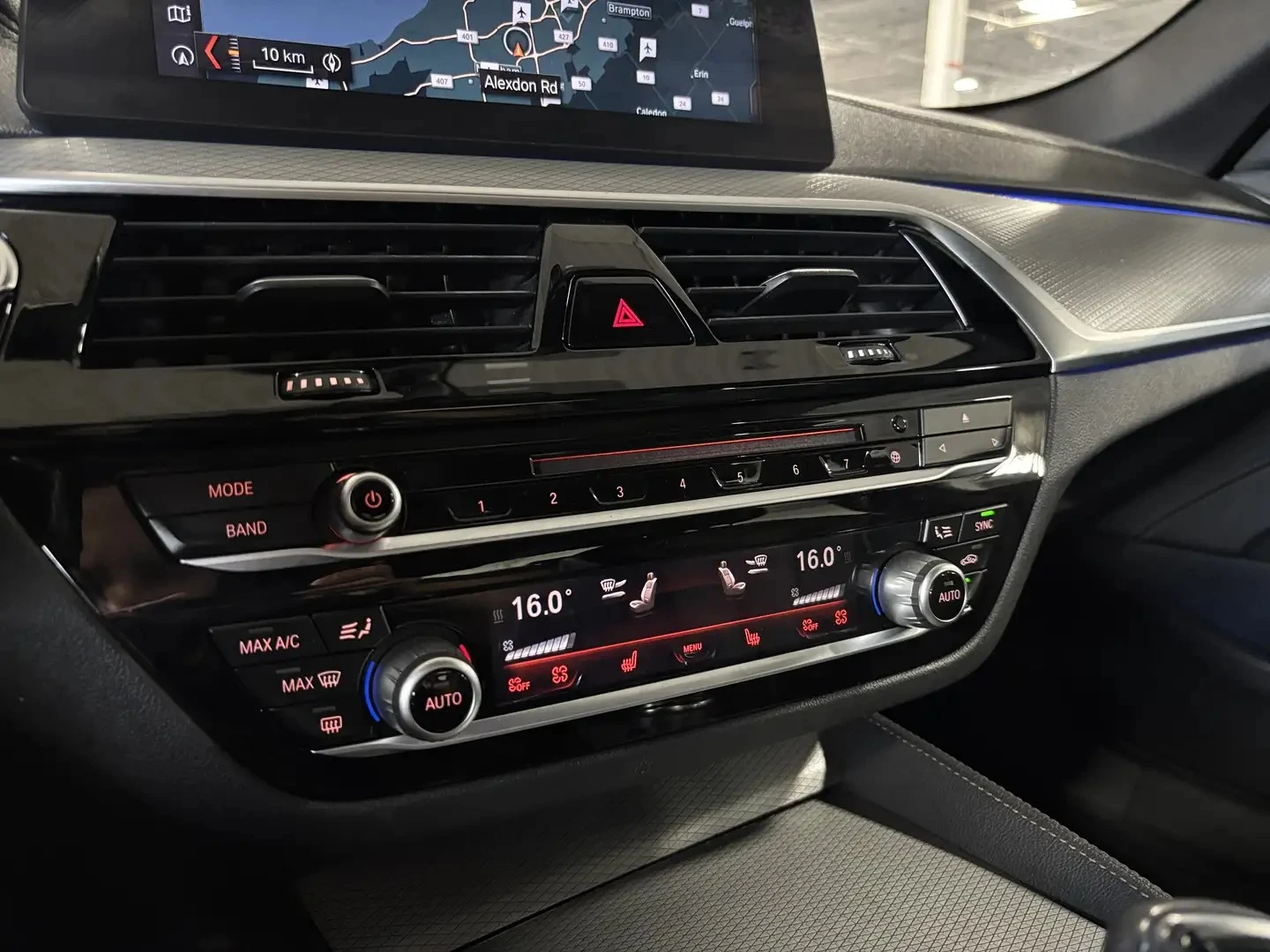 BMW 540 xDrive M Sport PKG ЦЕНА ДО БГ АВТОКРЕДИТ, снимка 16 - Автомобили и джипове - 55386361