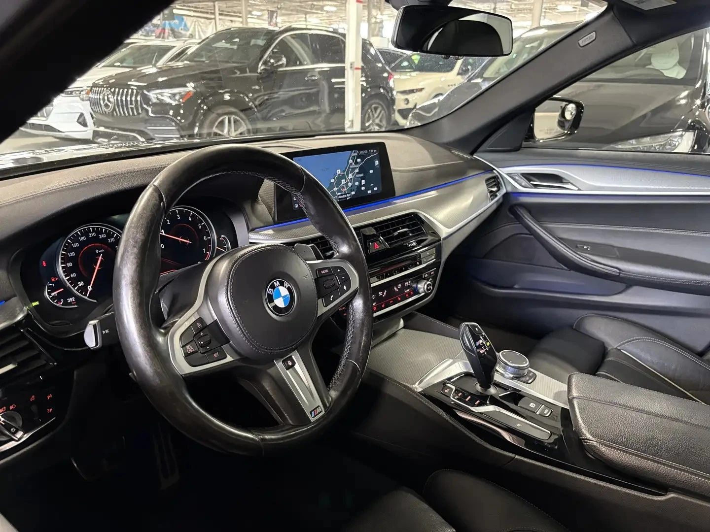 BMW 540 xDrive M Sport PKG ЦЕНА ДО БГ АВТОКРЕДИТ, снимка 9 - Автомобили и джипове - 55386361