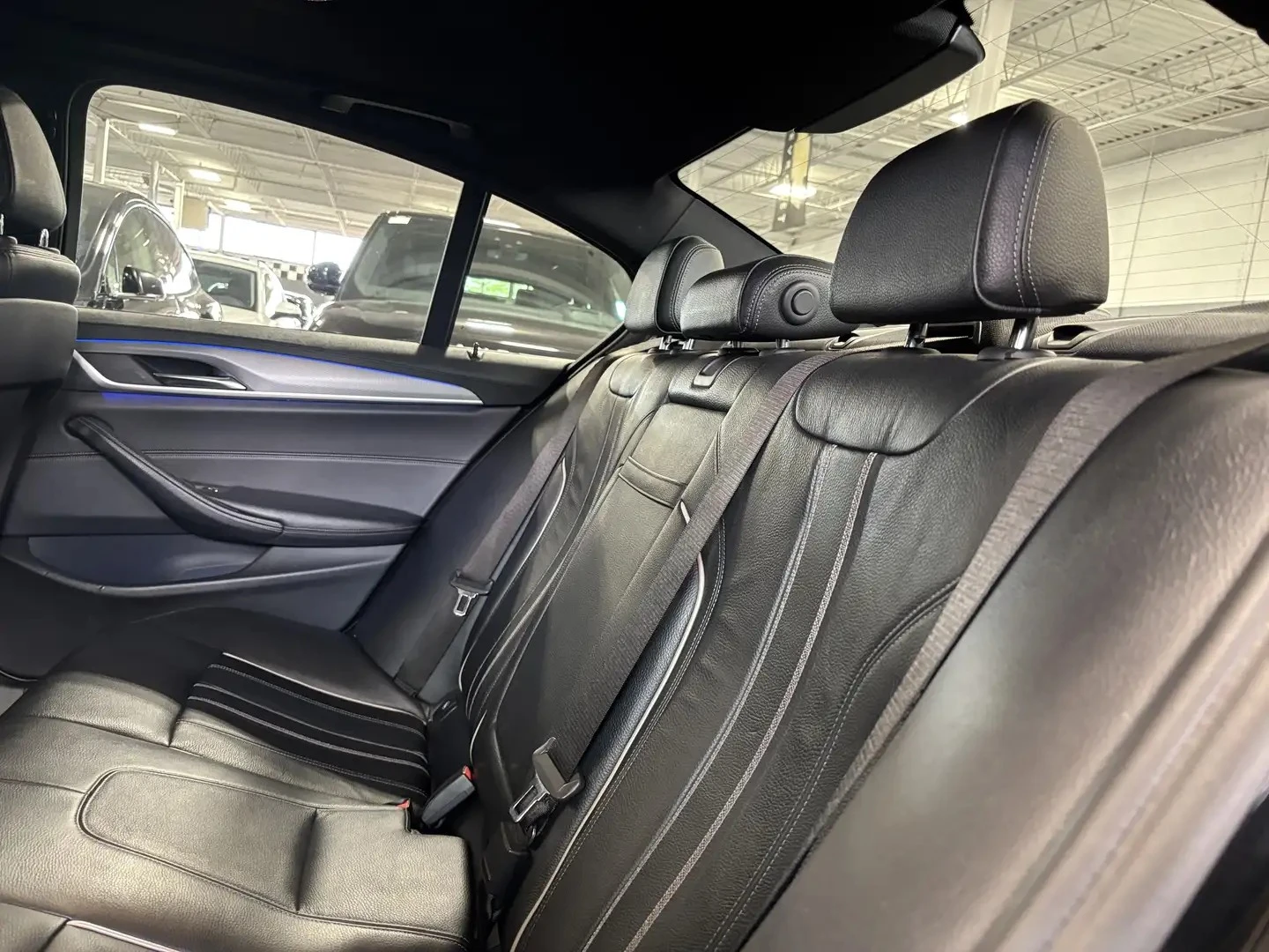 BMW 540 xDrive M Sport PKG ЦЕНА ДО БГ АВТОКРЕДИТ, снимка 6 - Автомобили и джипове - 55386361