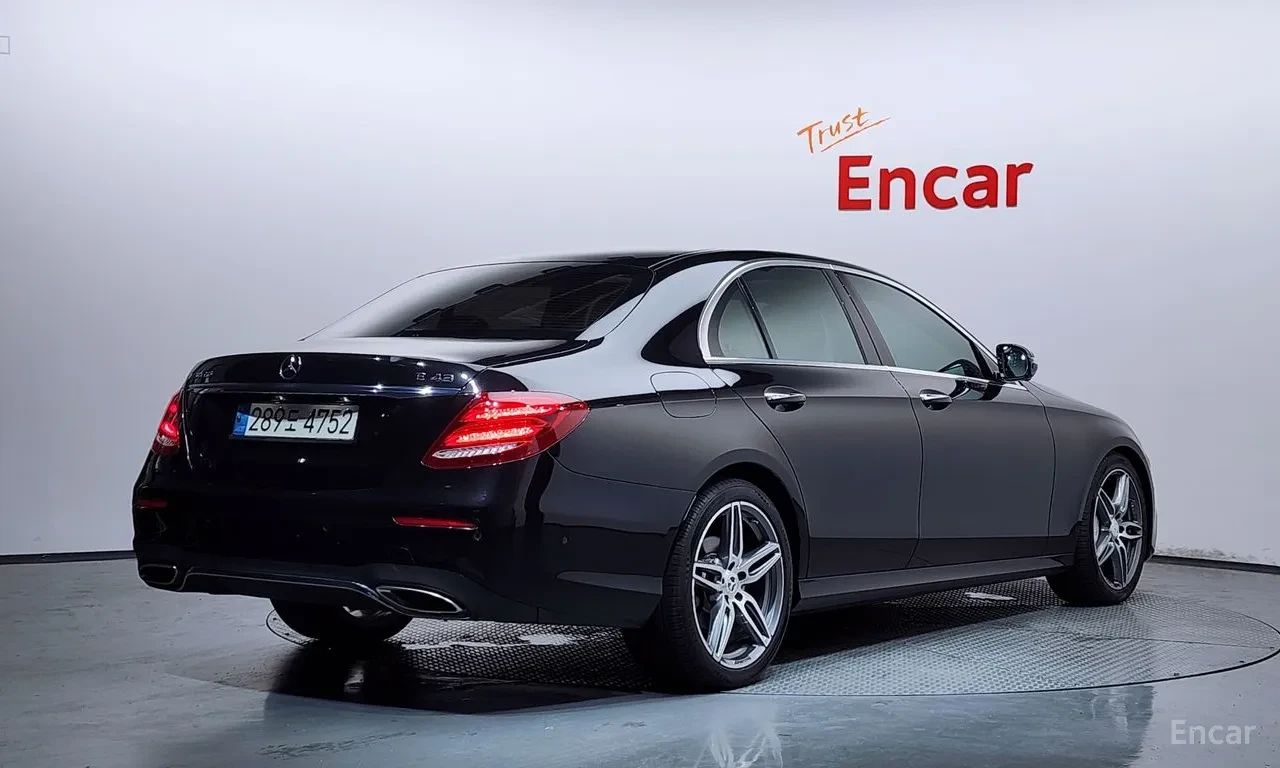 Mercedes-Benz E 300 AMG | BURMESTER | DIGITAL | ОБДУХ | ПАНОРАМА | 360, снимка 3 - Автомобили и джипове - 55492722