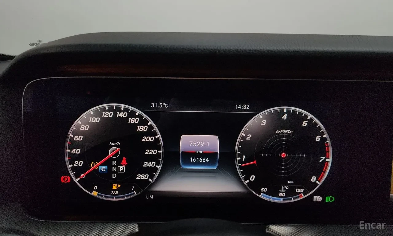 Mercedes-Benz E 300 AMG | BURMESTER | DIGITAL | ОБДУХ | ПАНОРАМА | 360, снимка 12 - Автомобили и джипове - 55492722