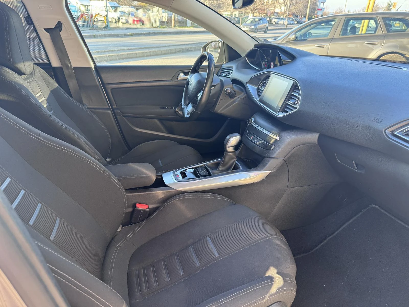 Peugeot 308, снимка 13 - Автомобили и джипове - 55503908