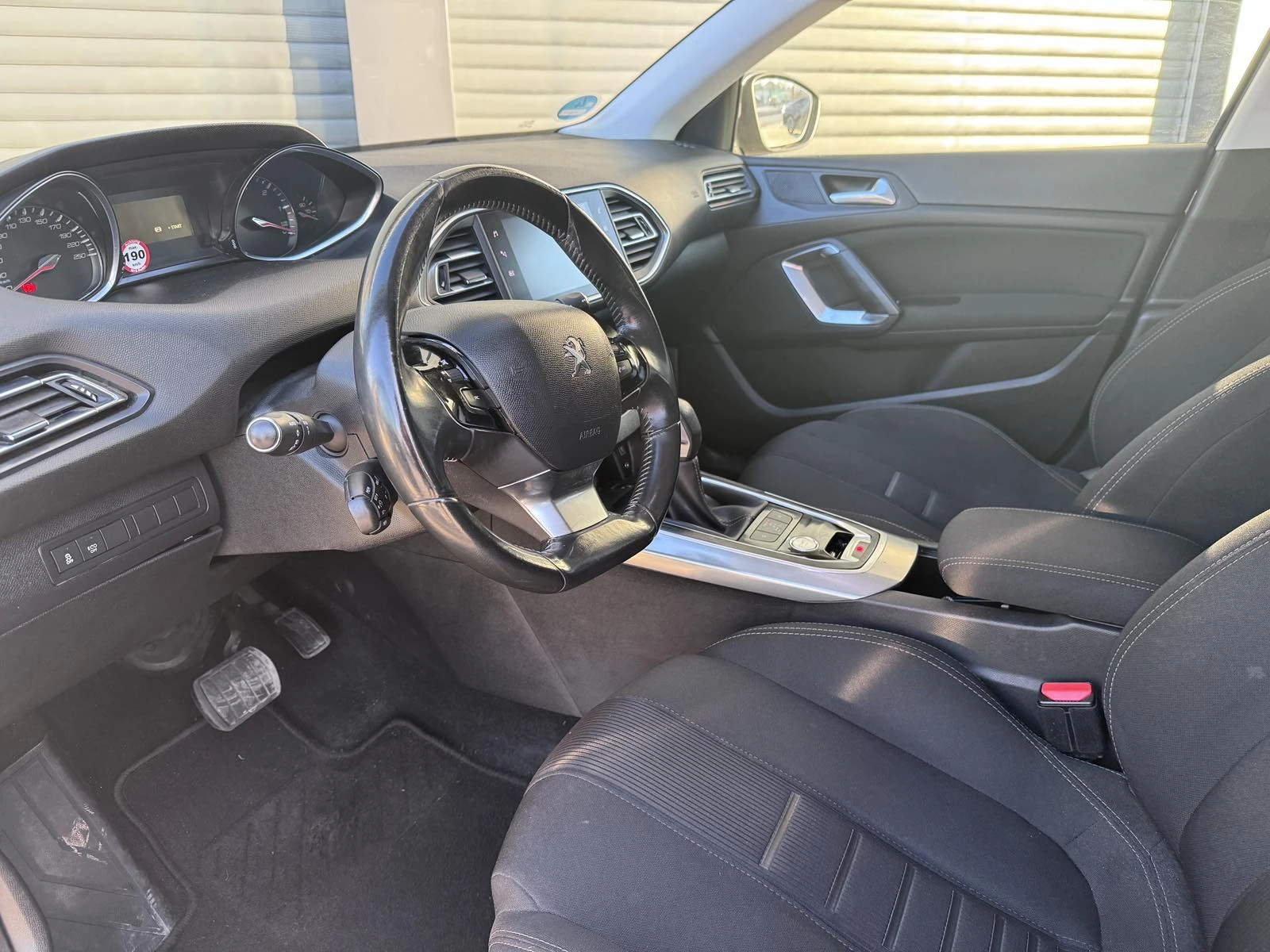 Peugeot 308, снимка 12 - Автомобили и джипове - 55503908