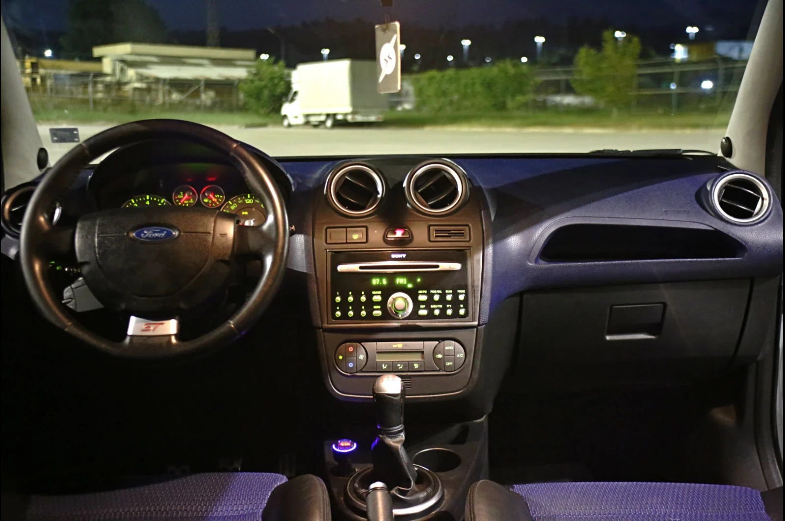 Ford Fiesta 2.0 Duratec ST150, снимка 12 - Автомобили и джипове - 55680861