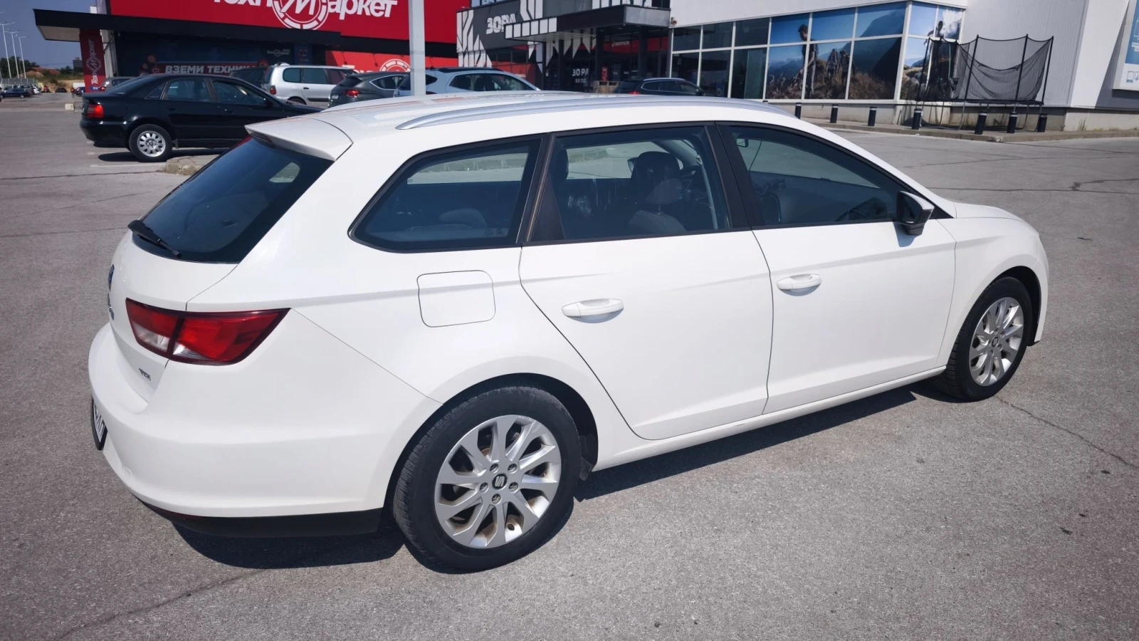 Seat Leon, снимка 5 - Автомобили и джипове - 55770593