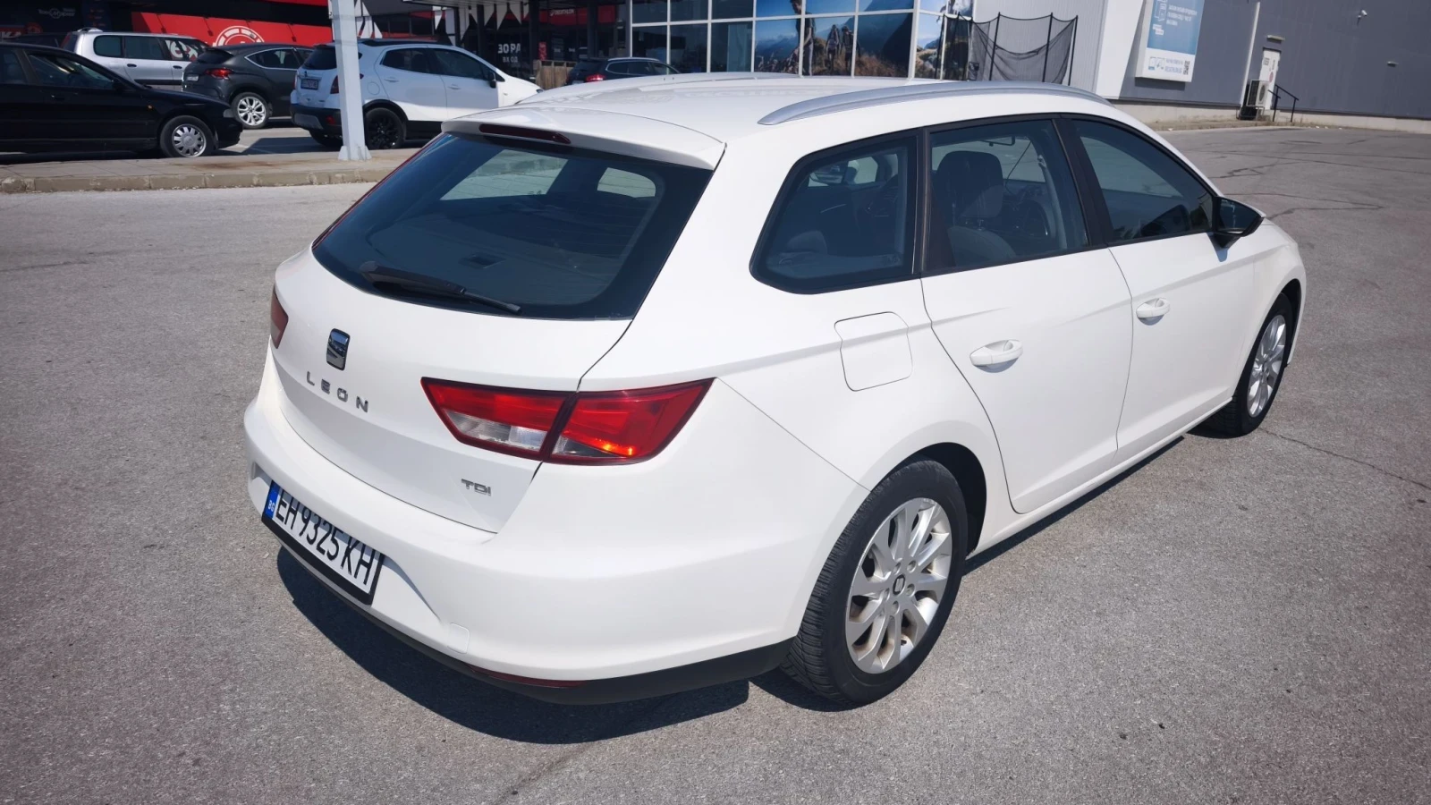 Seat Leon, снимка 4 - Автомобили и джипове - 55770593