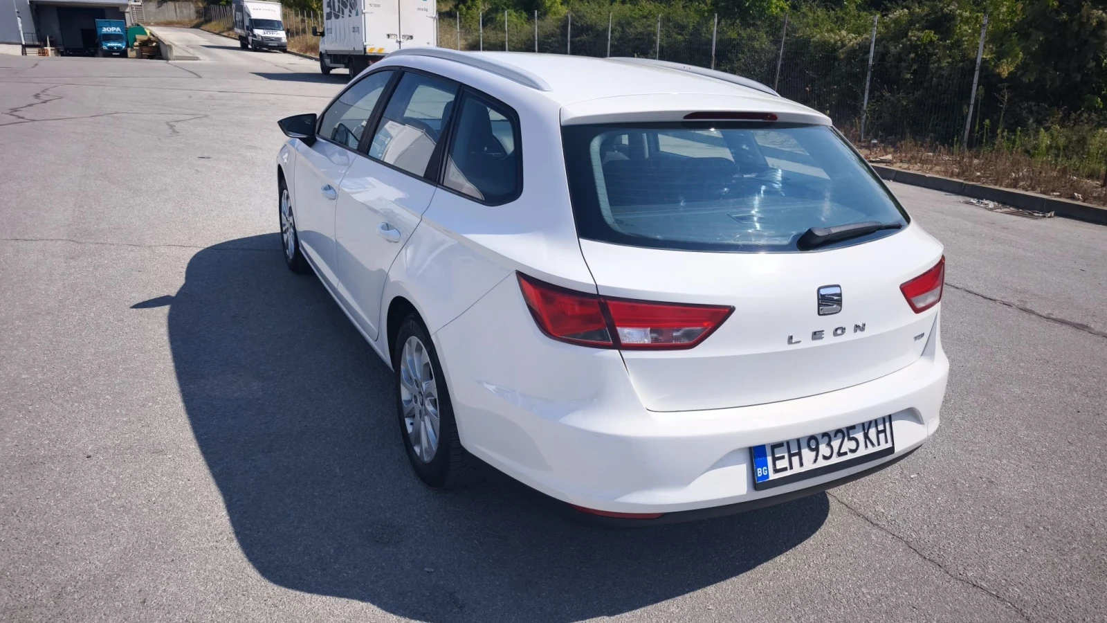 Seat Leon, снимка 2 - Автомобили и джипове - 55770593