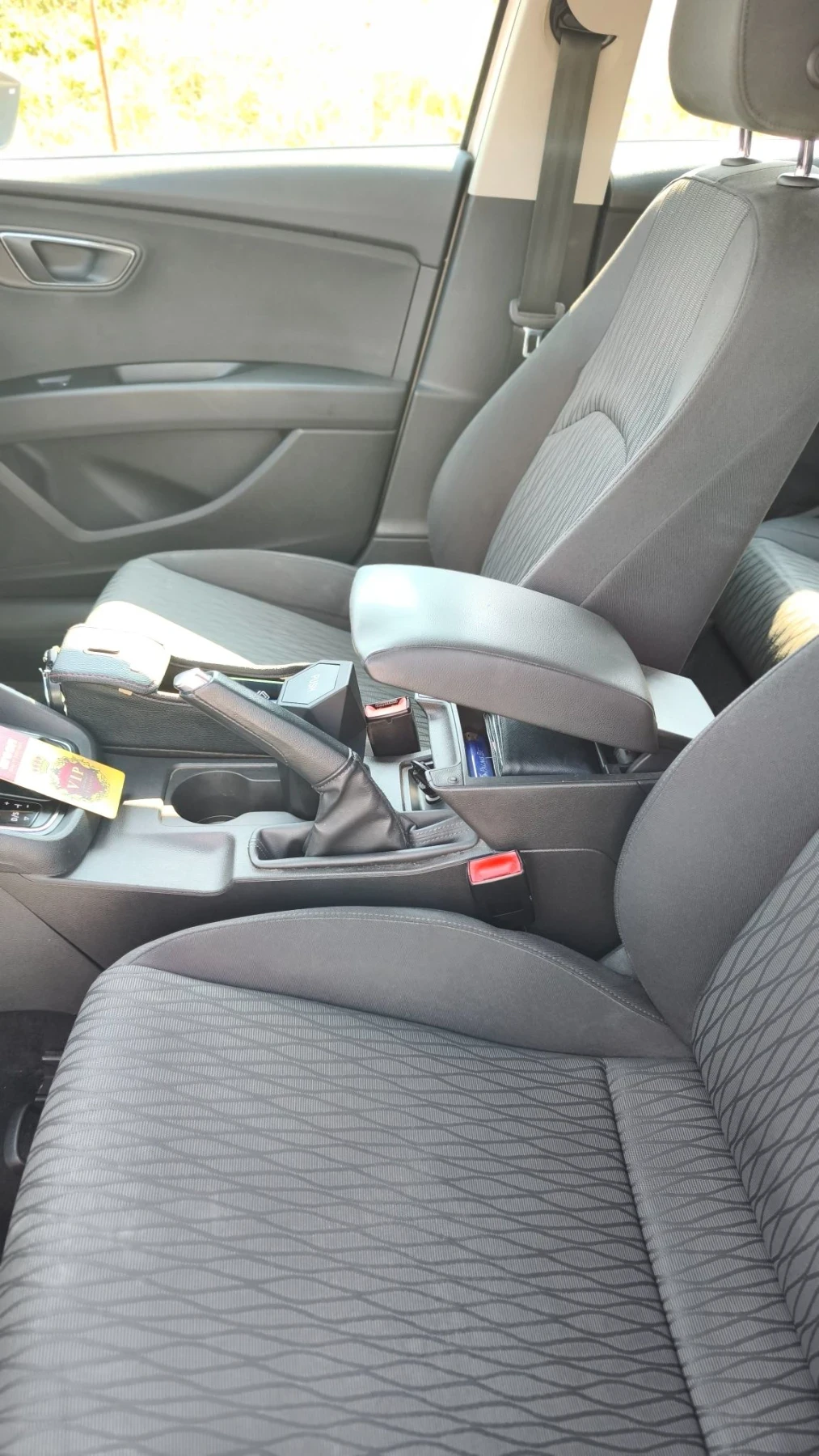 Seat Leon, снимка 15 - Автомобили и джипове - 55770593