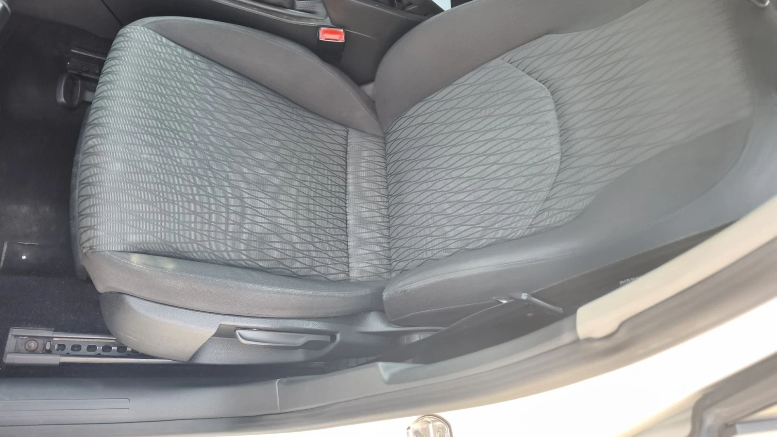 Seat Leon, снимка 16 - Автомобили и джипове - 55770593