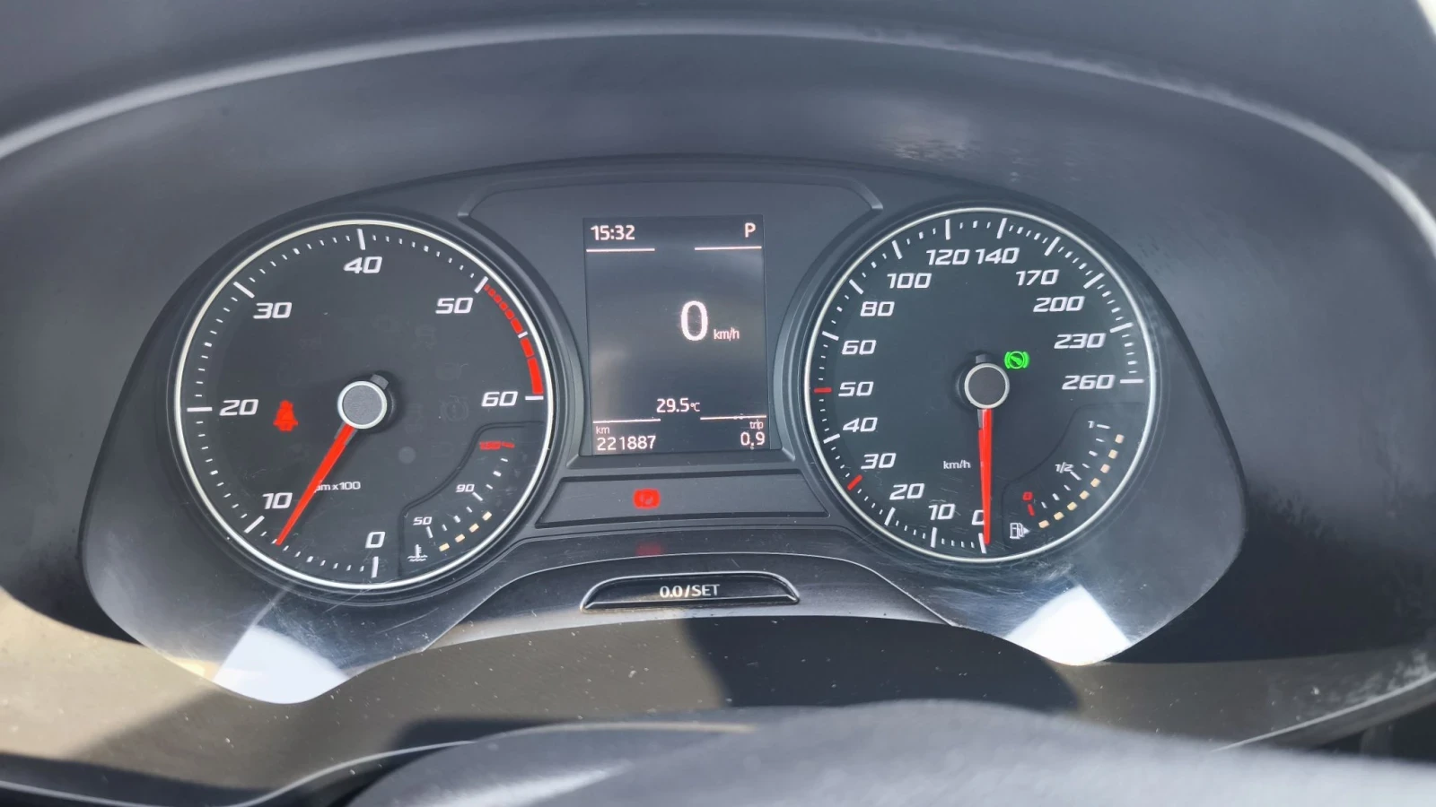 Seat Leon, снимка 11 - Автомобили и джипове - 55770593
