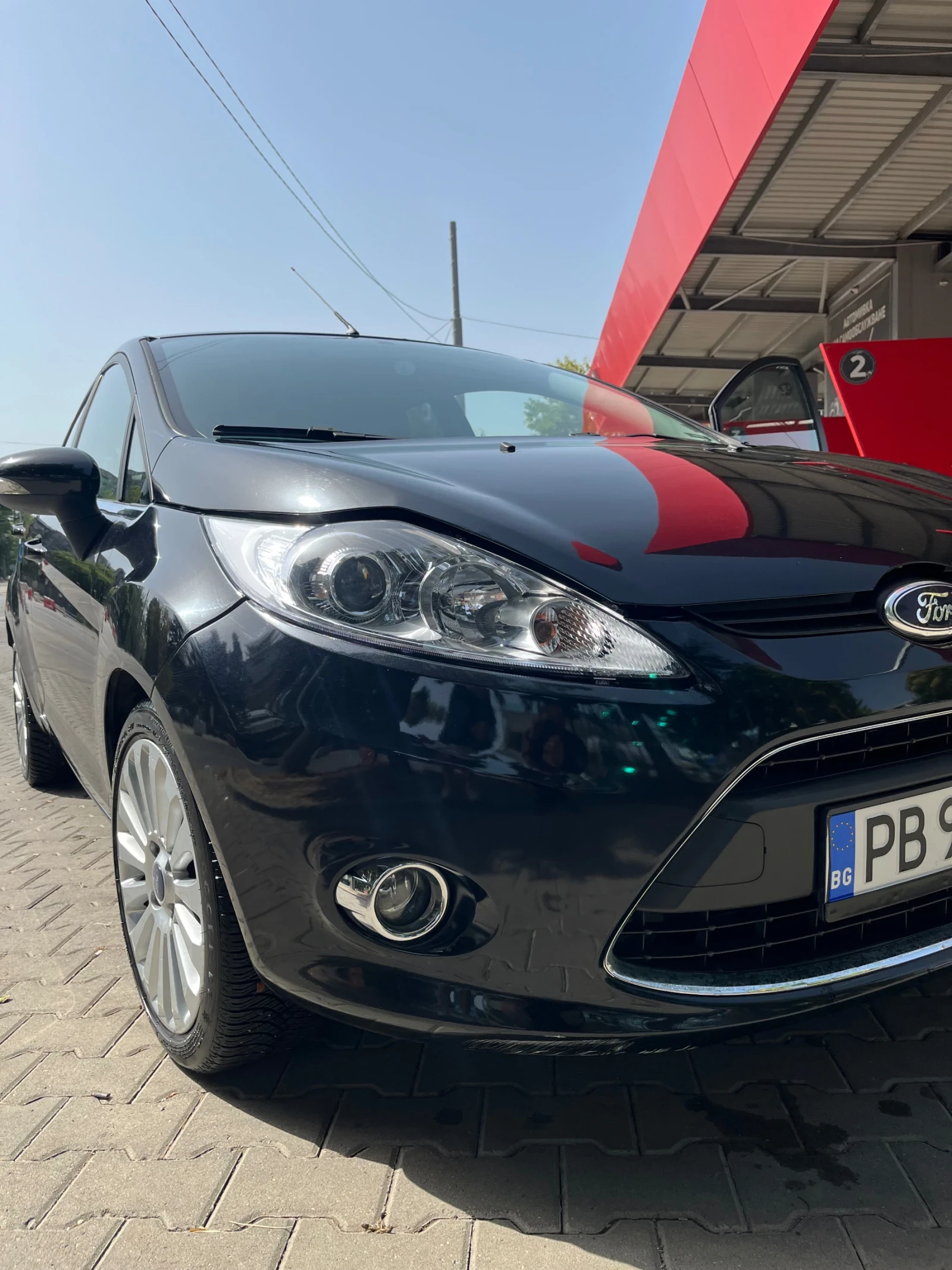 Ford Fiesta 1.4, снимка 3 - Автомобили и джипове - 55871867