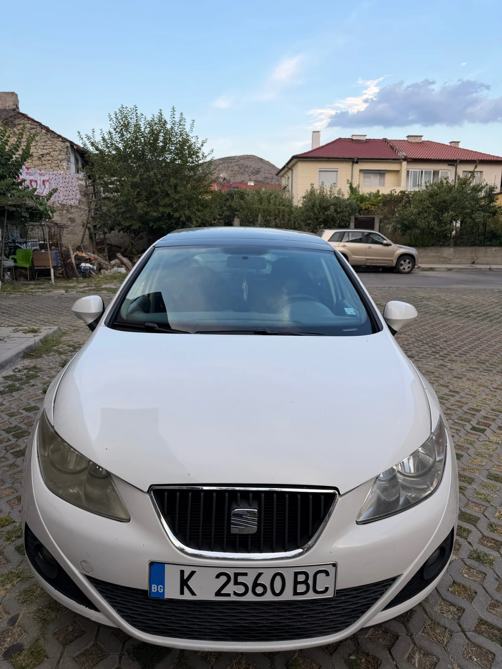 Seat Ibiza 1.6 tdi 105 кс, снимка 3 - Автомобили и джипове - 55930463