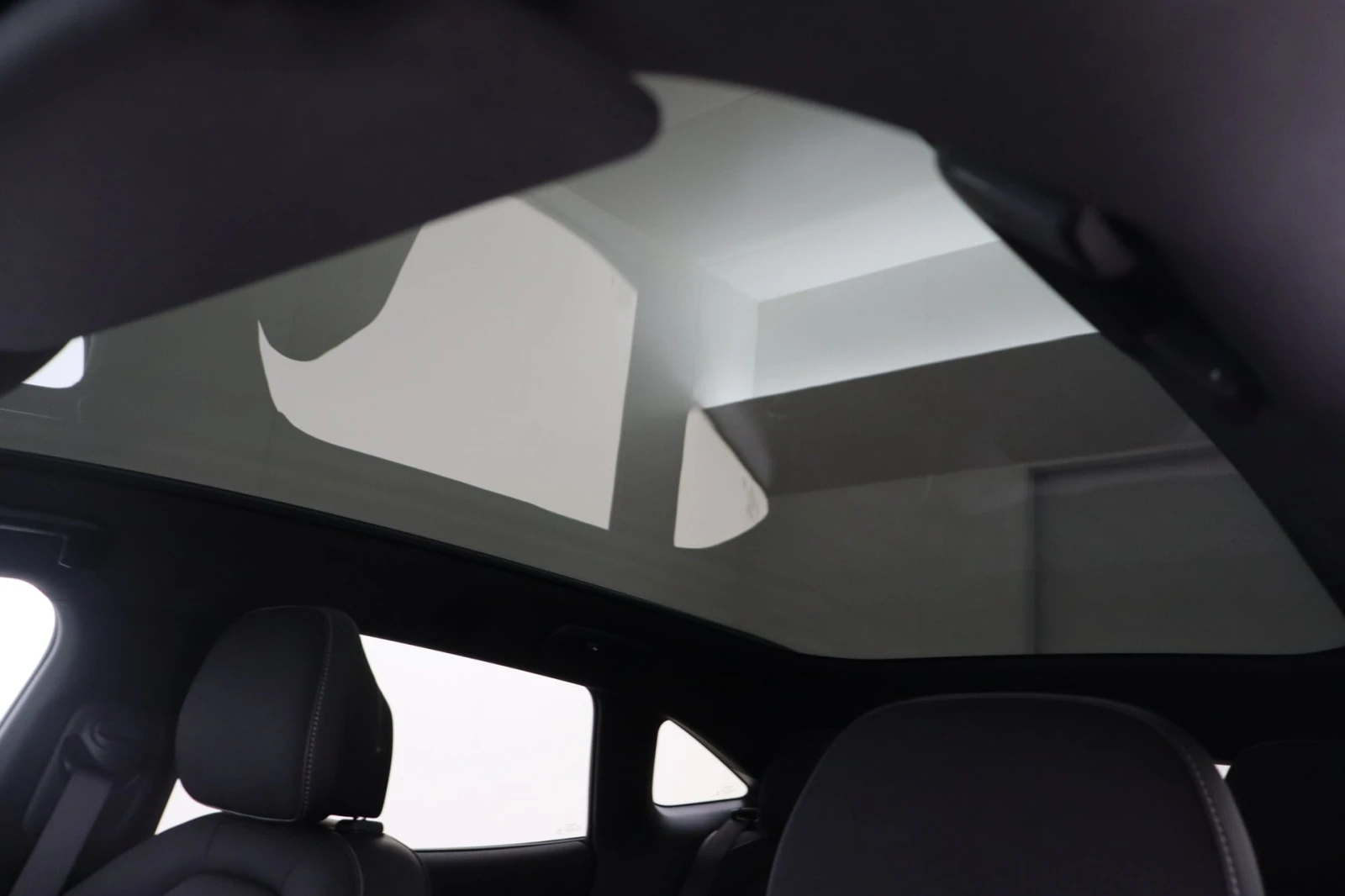 Zeekr 7 GT Business edition Leather LED Navi Panorama camera | Mobile.bg � ����������� 14