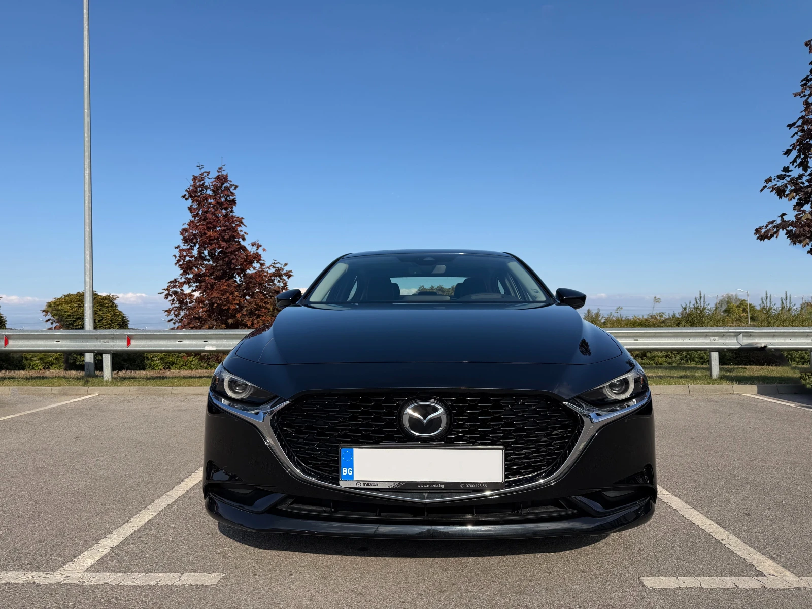 Mazda 3 2.5 Premium AWD, снимка 2 - Автомобили и джипове - 56646419