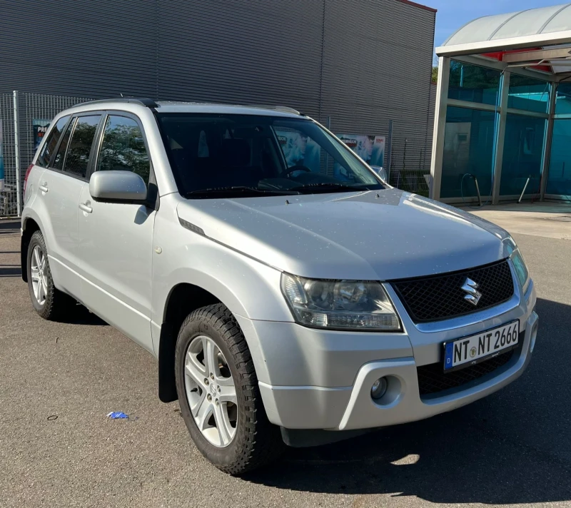 Suzuki Grand vitara 2.0i 140 к.с., снимка 1 - Автомобили и джипове - 48483246