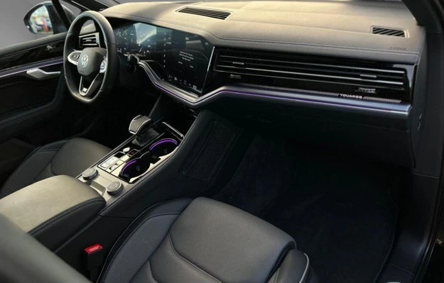 VW Touareg 3.0 TSI 4Motion = R-line = Гаранция, снимка 10 - Автомобили и джипове - 52837518