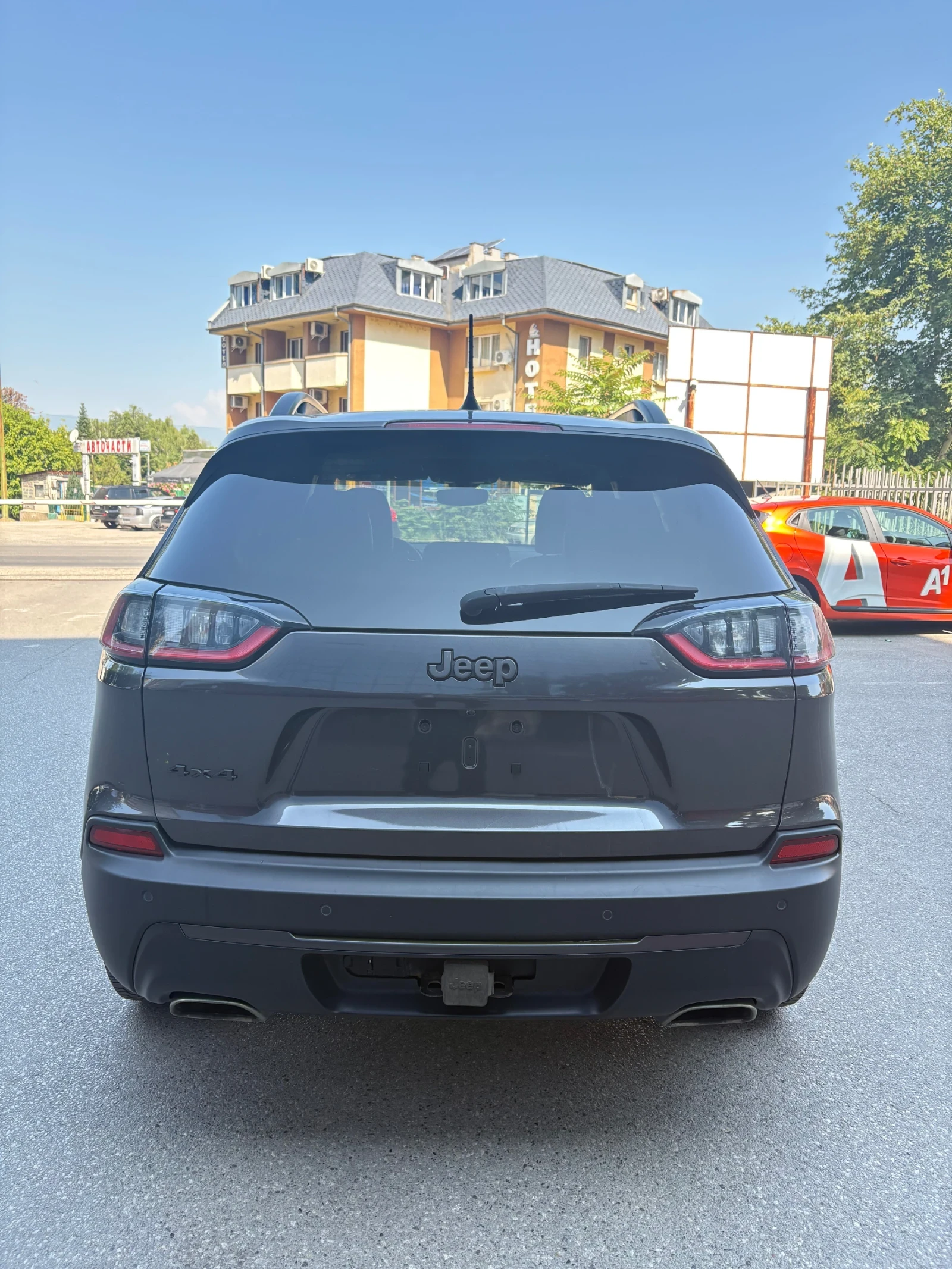 Jeep Cherokee 2021 JEEP CHEROKEE 80TH ANNIVERSARY EDITION - изображение 7