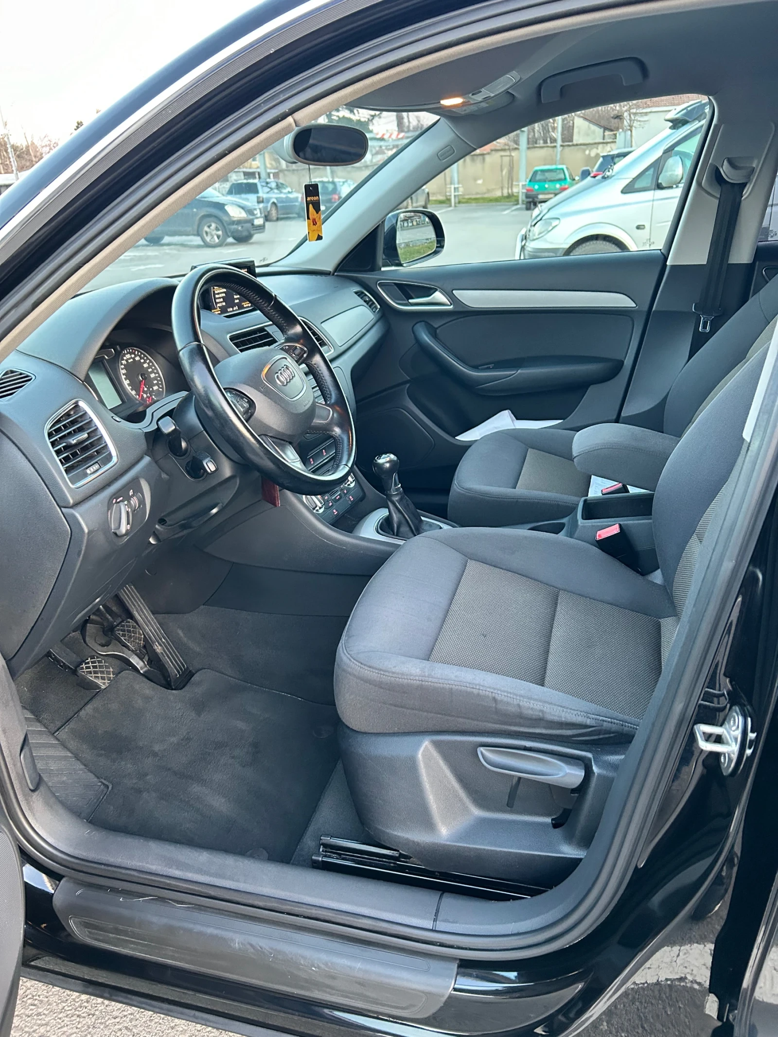 Audi Q3 2.0TDI/140hp/2015 - изображение 9
