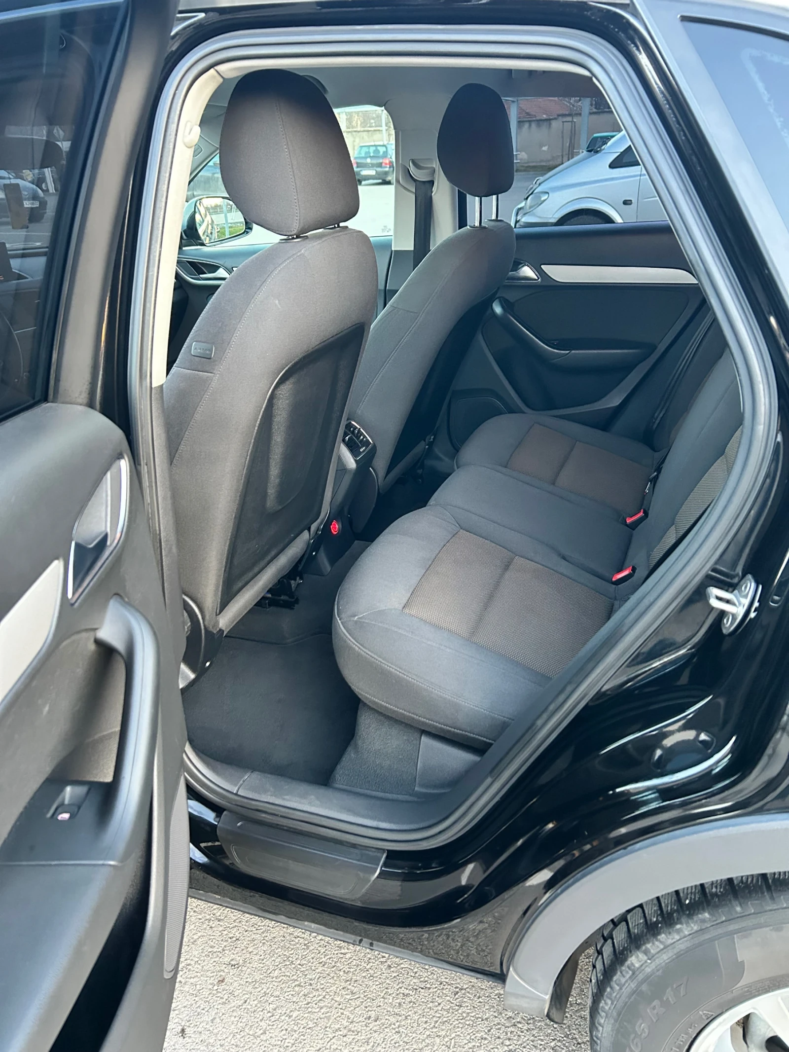 Audi Q3 2.0TDI/140hp/2015 - изображение 10