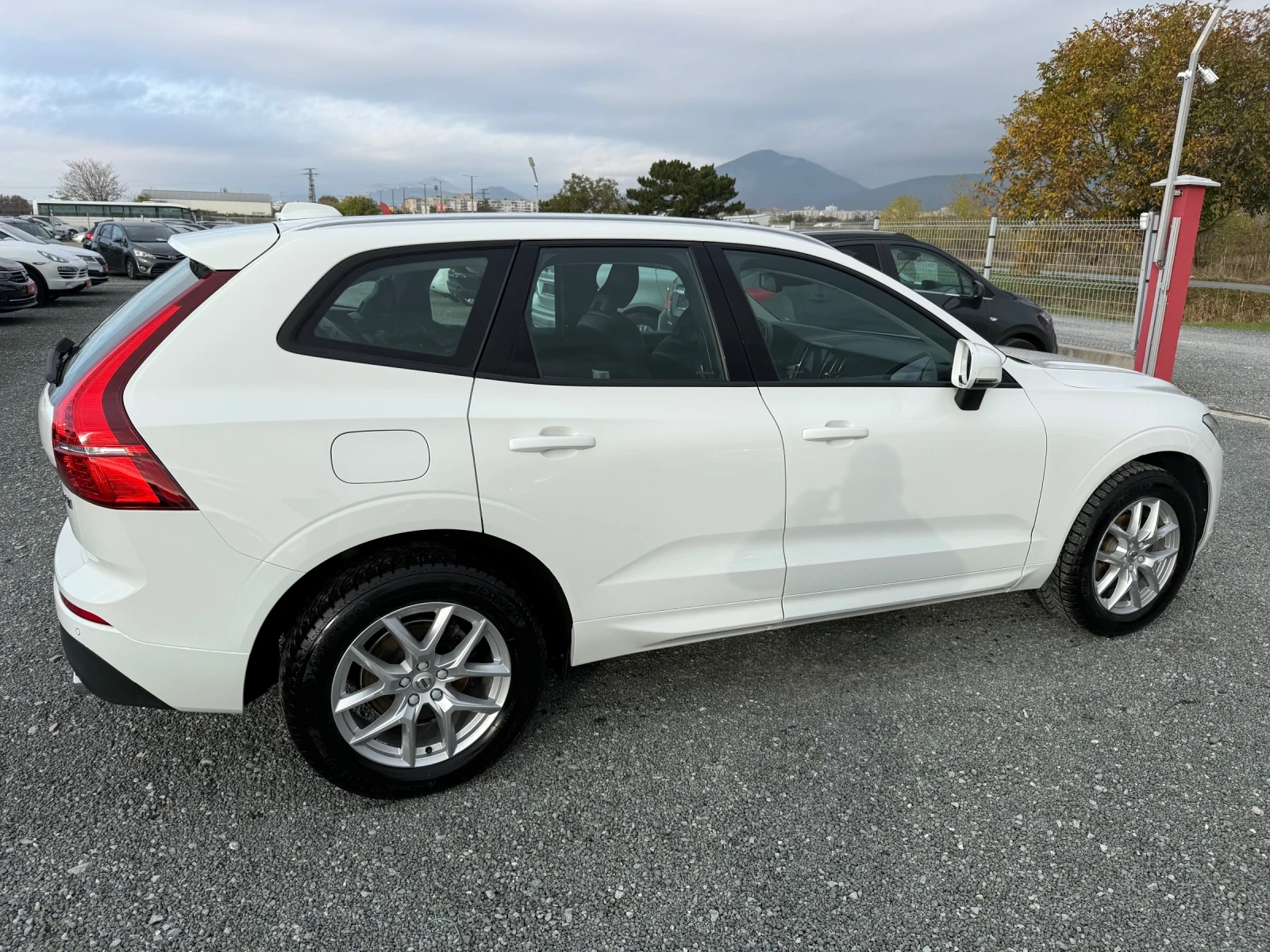 Volvo XC60 (KATO НОВА)^(4x4) - изображение 5