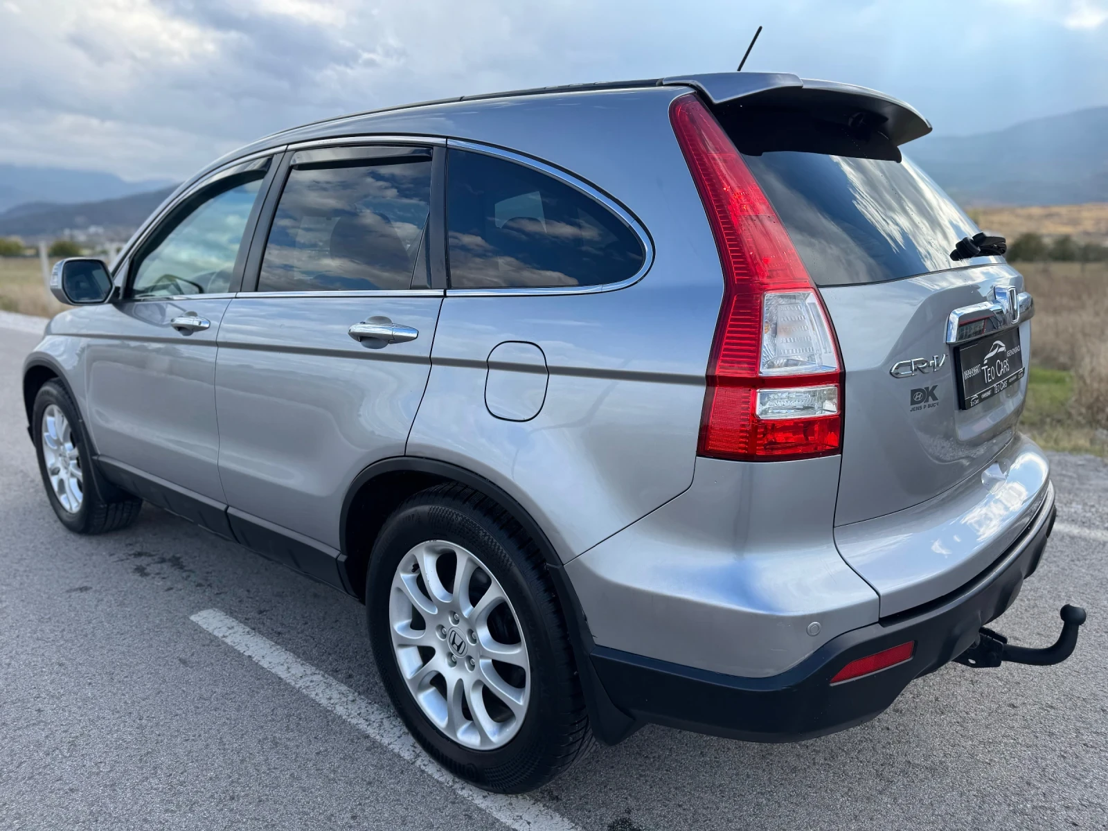 Honda Cr-v 2.0i AVTOMAT / DISTRONIC / KOJA / NAVI / CAMERA - изображение 6
