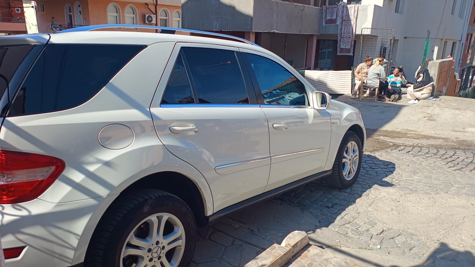 Mercedes-Benz ML 300 Ml300, снимка 2 - Автомобили и джипове - 54605410