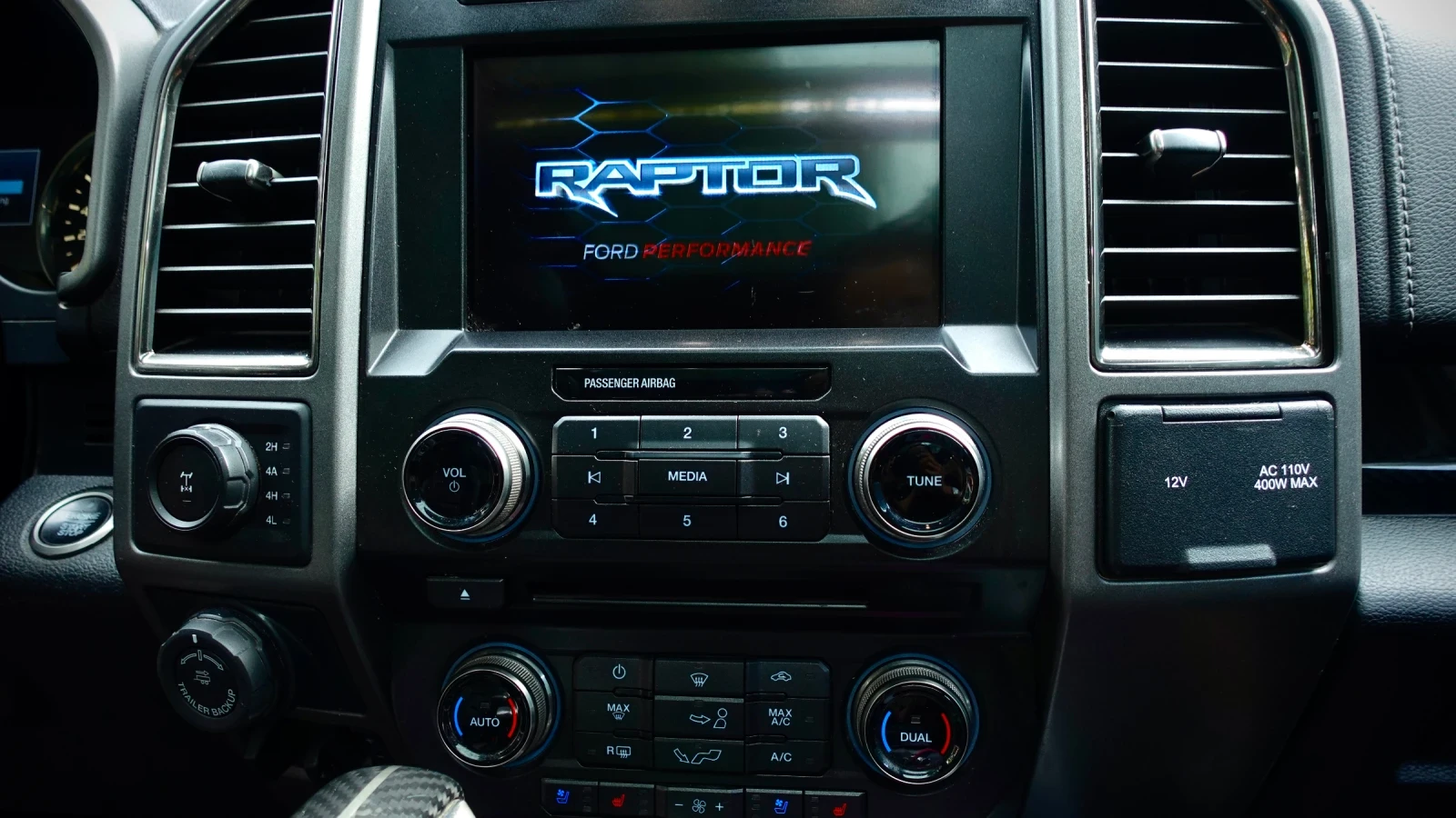Ford F150 Raptor performance , снимка 13 - Автомобили и джипове - 55302543