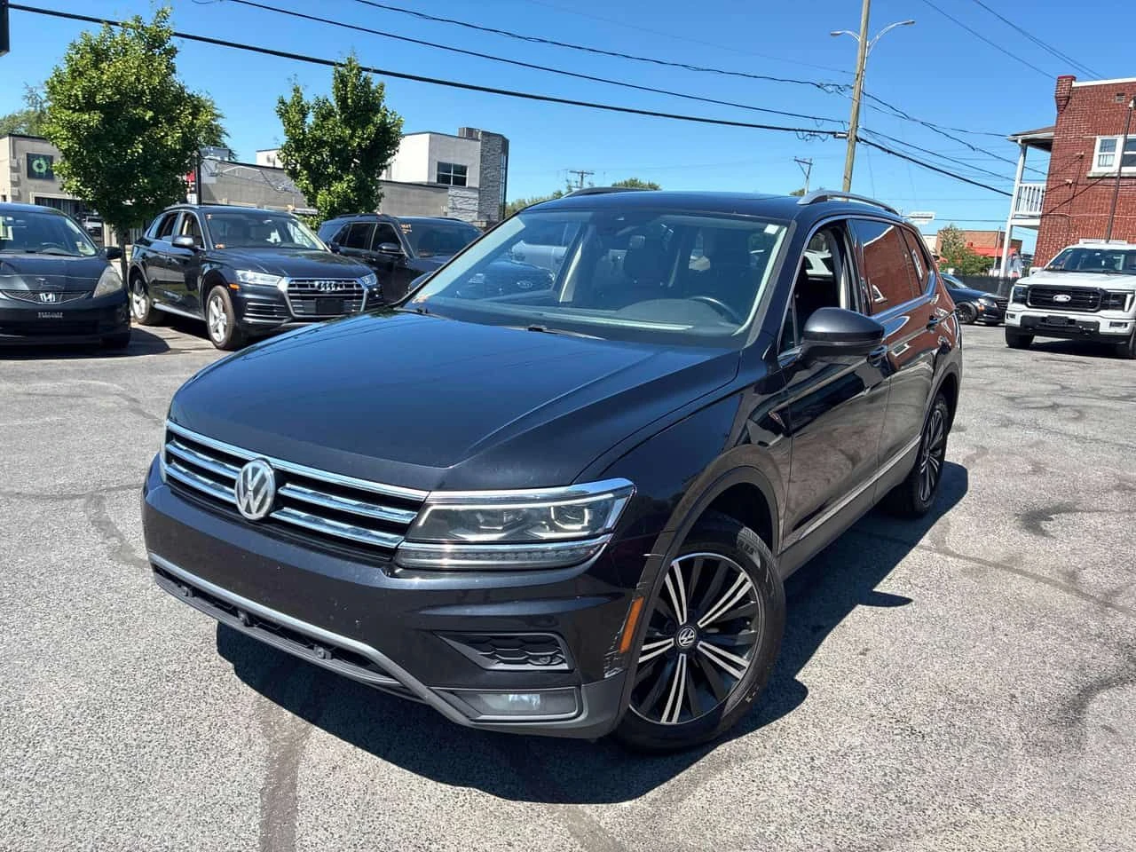 VW Tiguan HIGHLINE* ДИГИТАЛНО ТАБЛО* ПАНОРАМА* ПОДГРЕВ* 