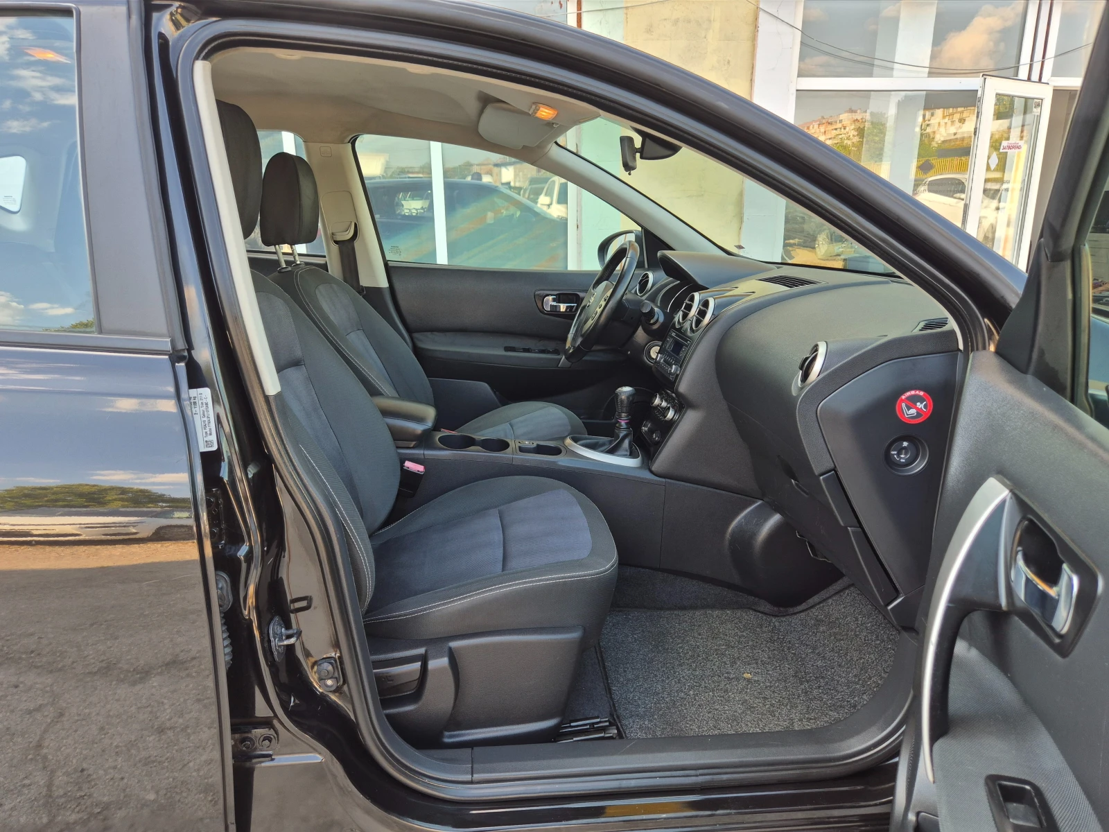 Nissan Qashqai 1.5DCI KLIMA ITALY, снимка 13 - Автомобили и джипове - 55578784