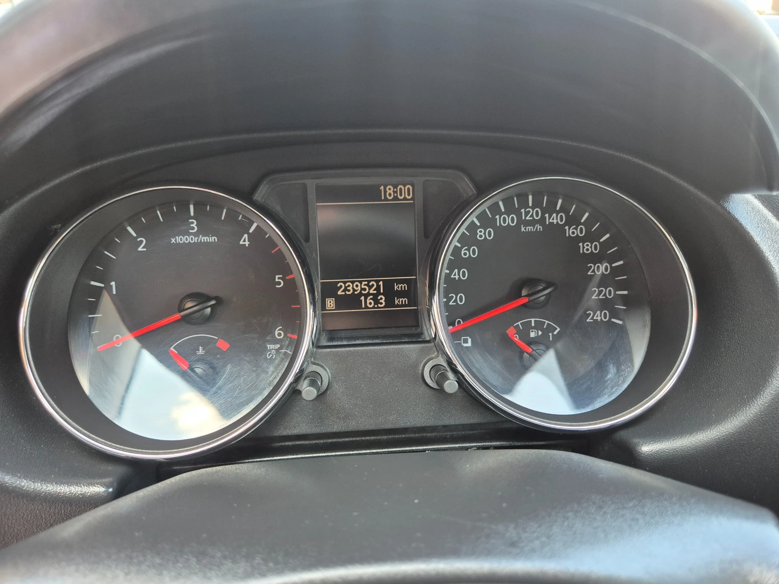 Nissan Qashqai 1.5DCI KLIMA ITALY, снимка 16 - Автомобили и джипове - 55578784