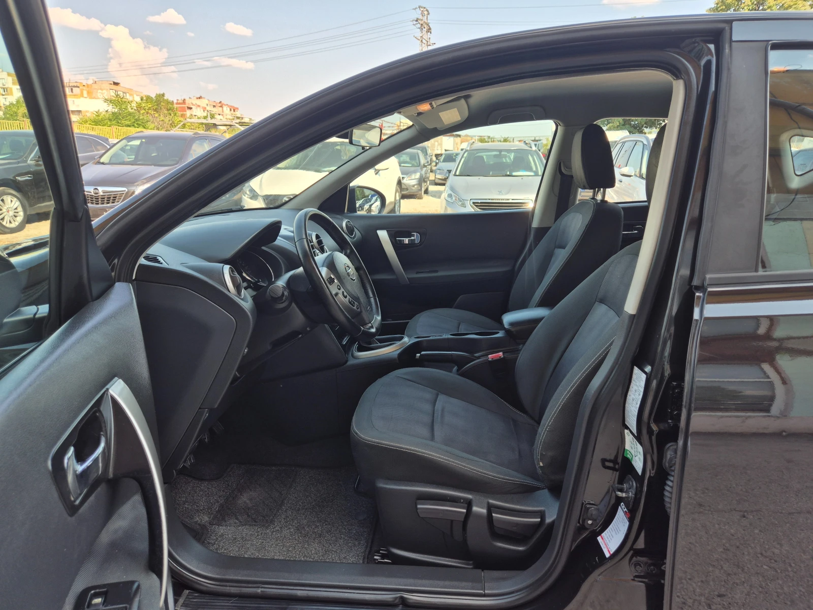 Nissan Qashqai 1.5DCI KLIMA ITALY, снимка 10 - Автомобили и джипове - 55578784