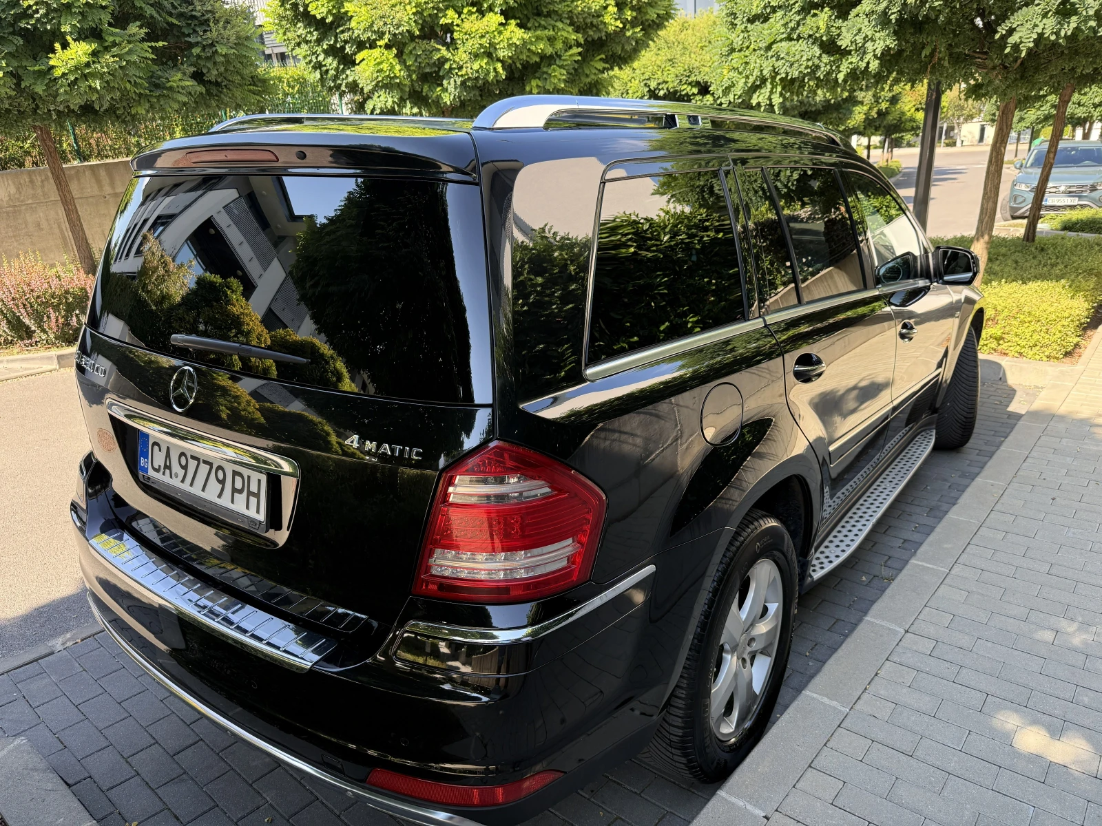 Mercedes-Benz GL 350 BlueTEC, снимка 4 - Автомобили и джипове - 56155591