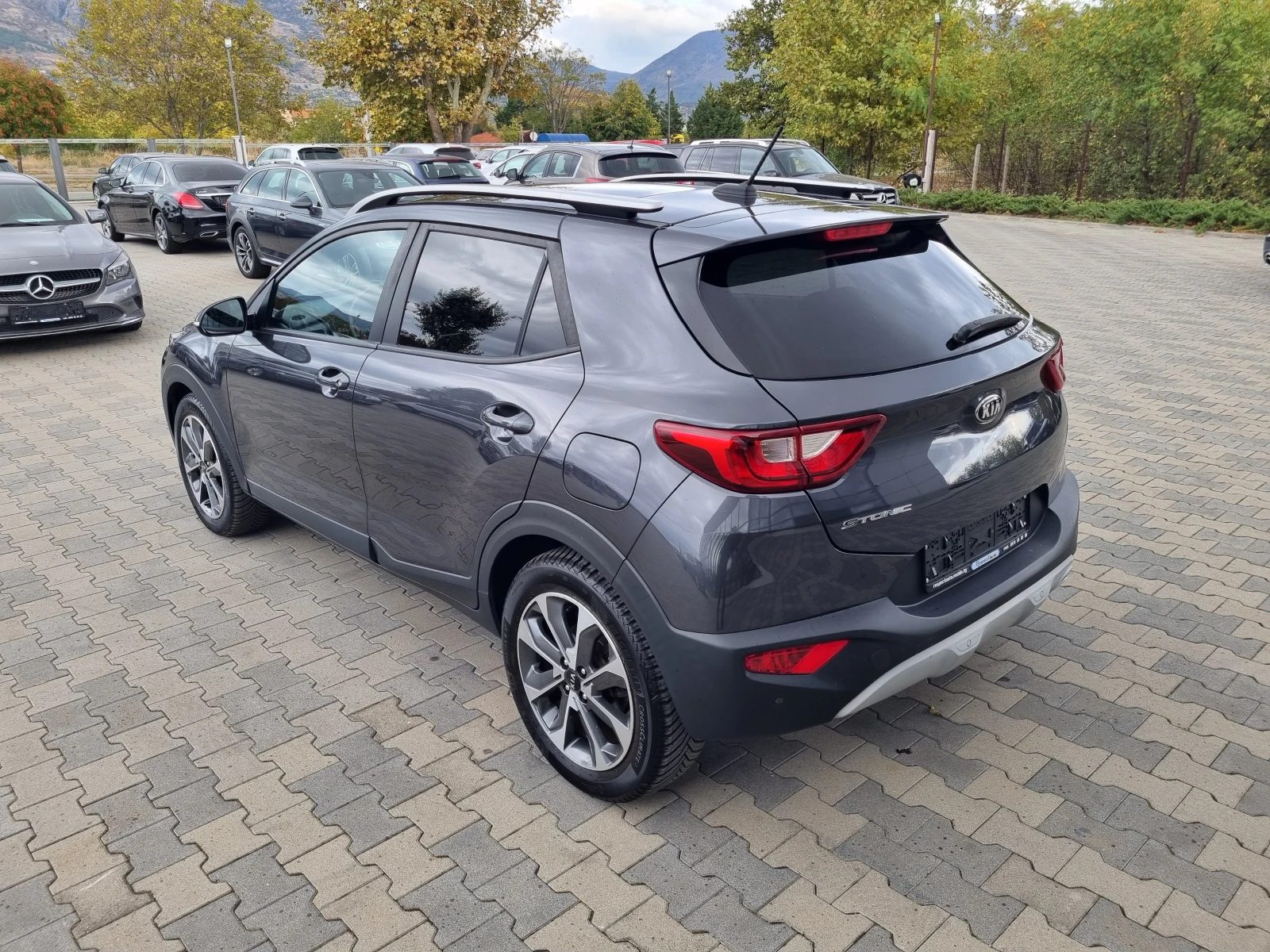 Kia Stonic 1.4i-100�� * 112.000�� * ������ * EURO 6 | Mobile.bg � ����������� 4