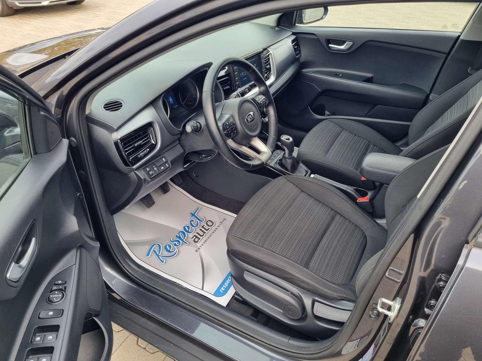 Kia Stonic 1.4i-100�� * 112.000�� * ������ * EURO 6 | Mobile.bg � ����������� 7