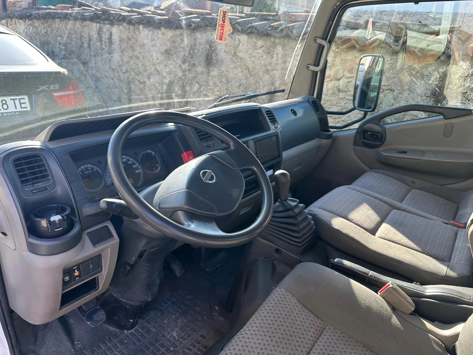 Nissan Capstar  - изображение 3