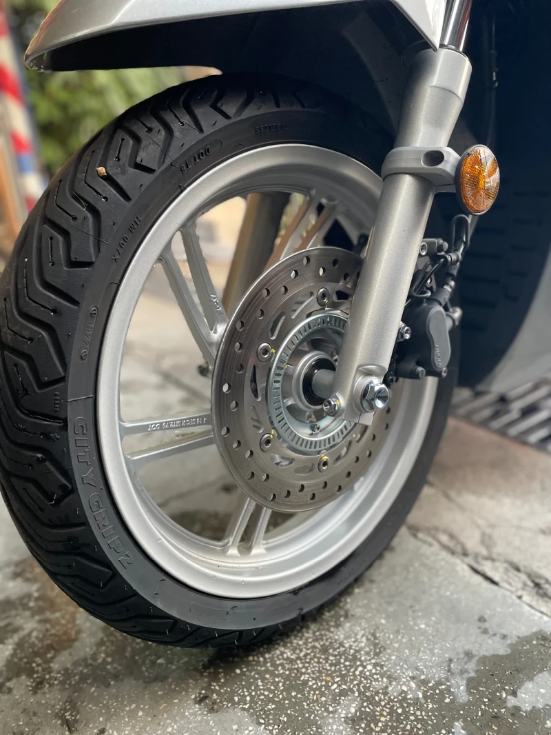 Honda Sh 300i ABS, снимка 10 - Мотоциклети и мототехника - 52612055