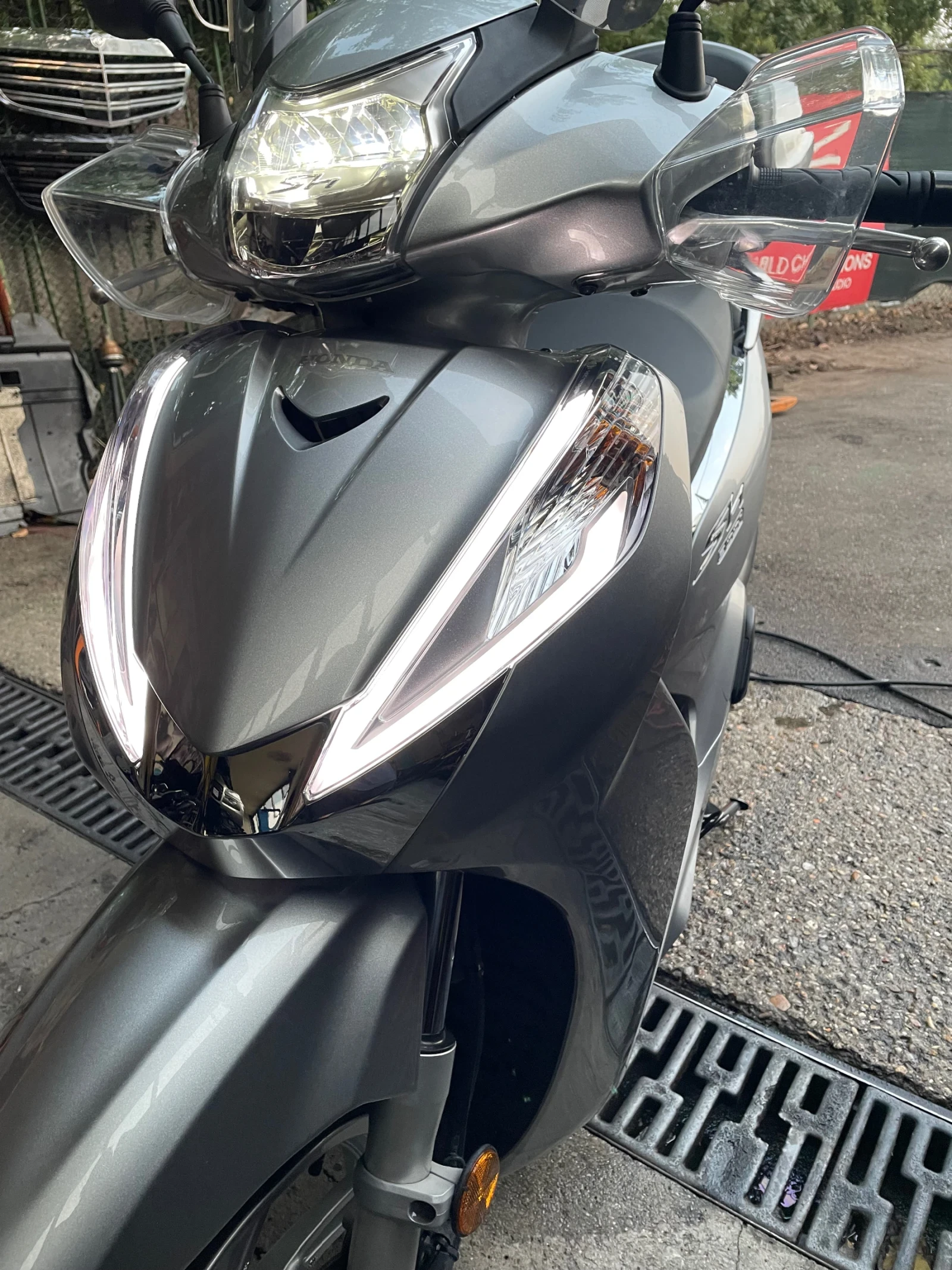 Honda Sh 300i - изображение 3