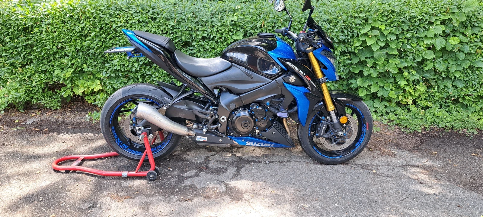 Suzuki Gsx